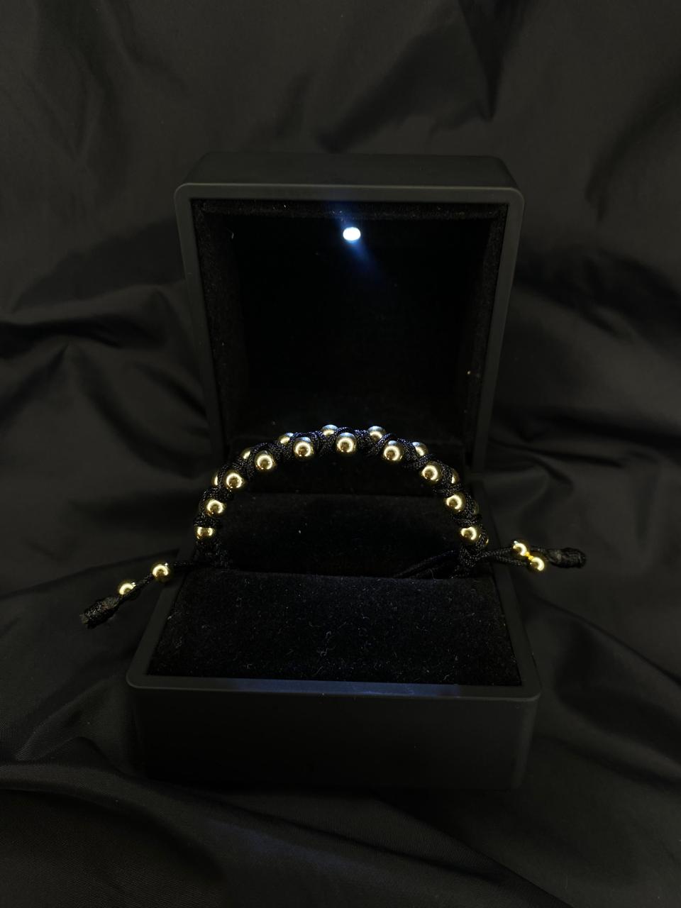 pulsera intercalada macrame